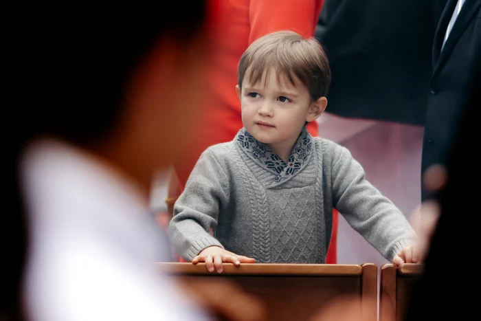 În curând, micul prinţ Charles ar putea fi declarat duce moştenitor. FOTO: Marea Curte Regală