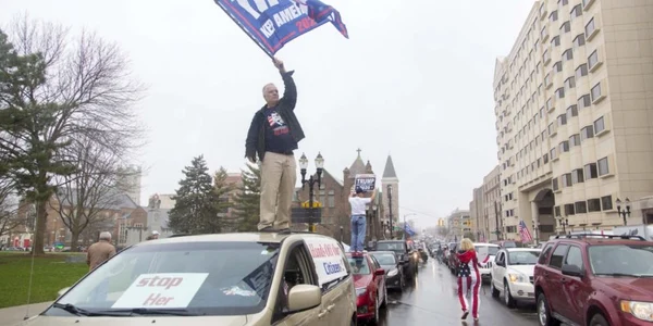 Proteste in capitala statului Michigan faţă de măsurile de distanţare socială 16 aprilie 2020 FOTO EPA-EFE