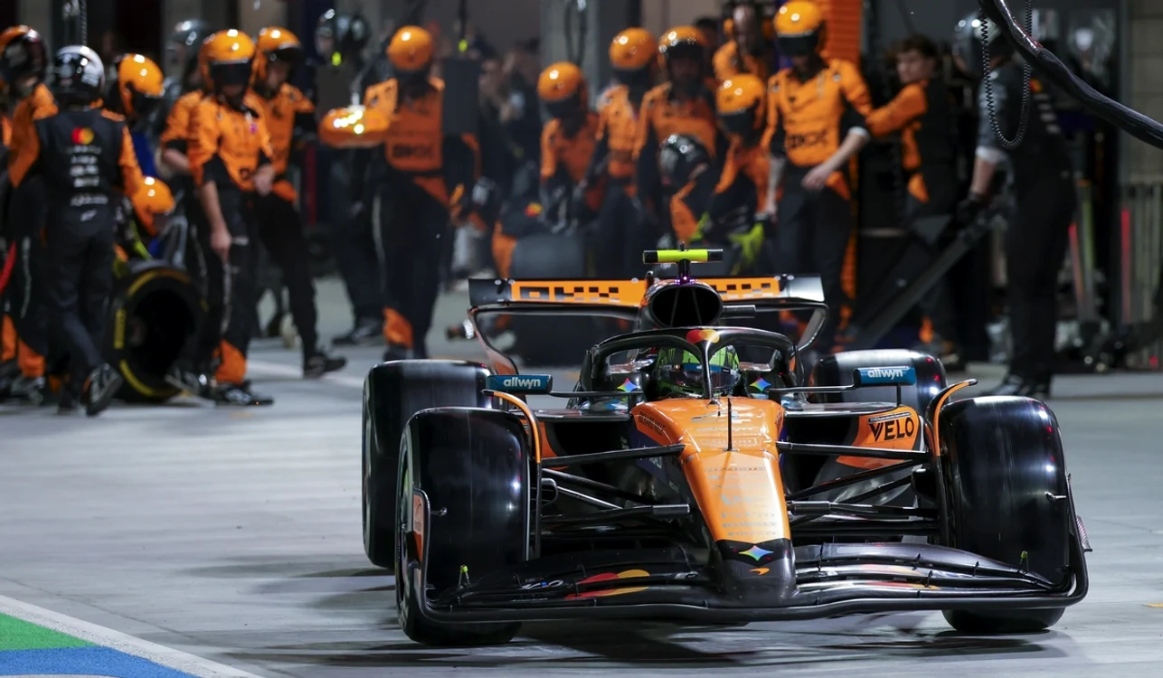 McLaren are parte de un weekend greu în Formula 1 (FOTO: EPA)