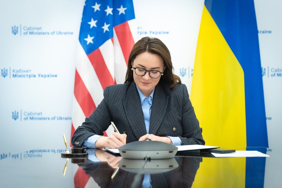 Ucraina urmează să semneze acordul privind resursele minerale cu SUA 