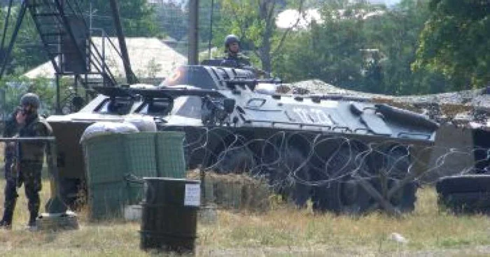Iaşi: Lupii Negri au prins un taliban şi au patrulat cu TAB-urile VIDEO