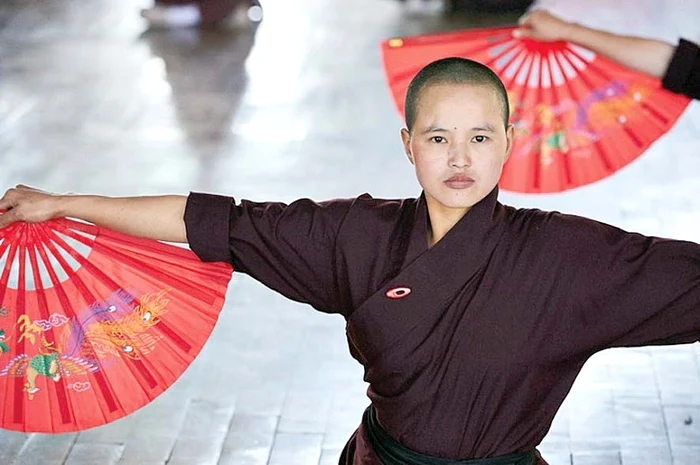 …şi „taie” cu evantaie ucigătoare