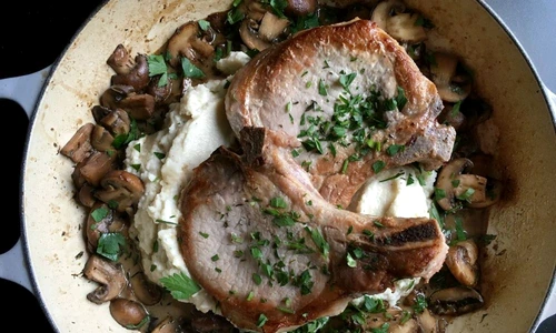 cotlete de porc cu ciuperci si piure jpeg