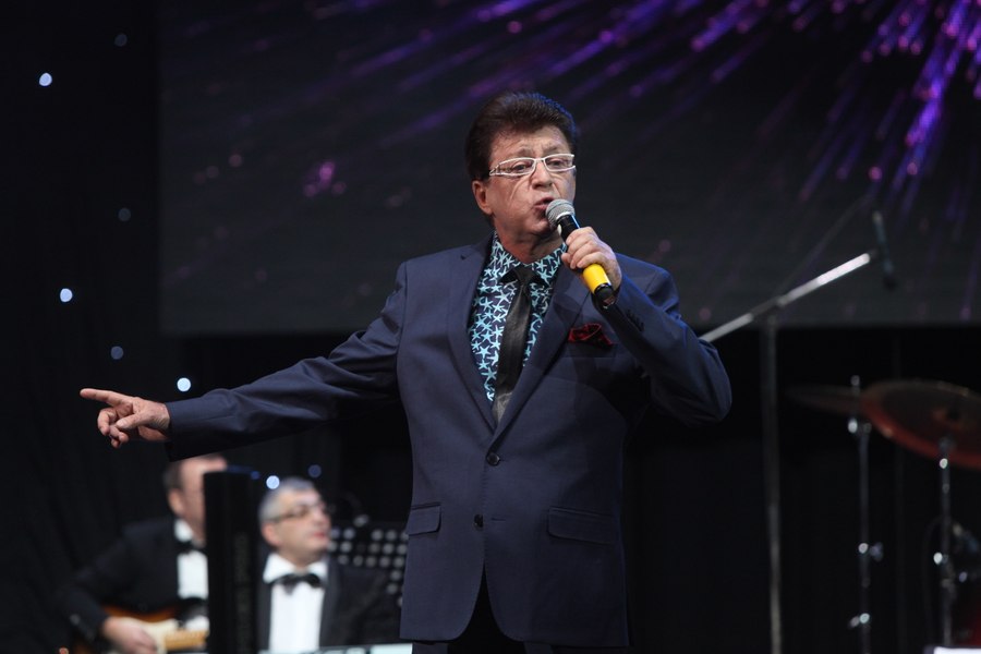3 ianuarie: Interpretul de muzică ușoară Gabriel Dorobanțu împlinește 71 de ani VIDEO