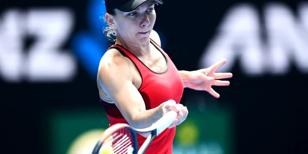 Simona Halep - Lauren Davis FOTO AusOpen.com