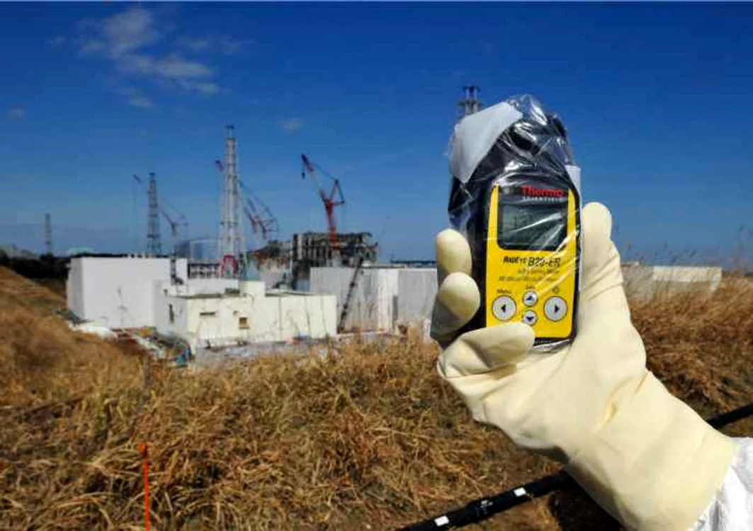 
    Nivelul radiaţiilor în apropiere de Fukushima nu reprezintă un pericol pentru populaţie.  