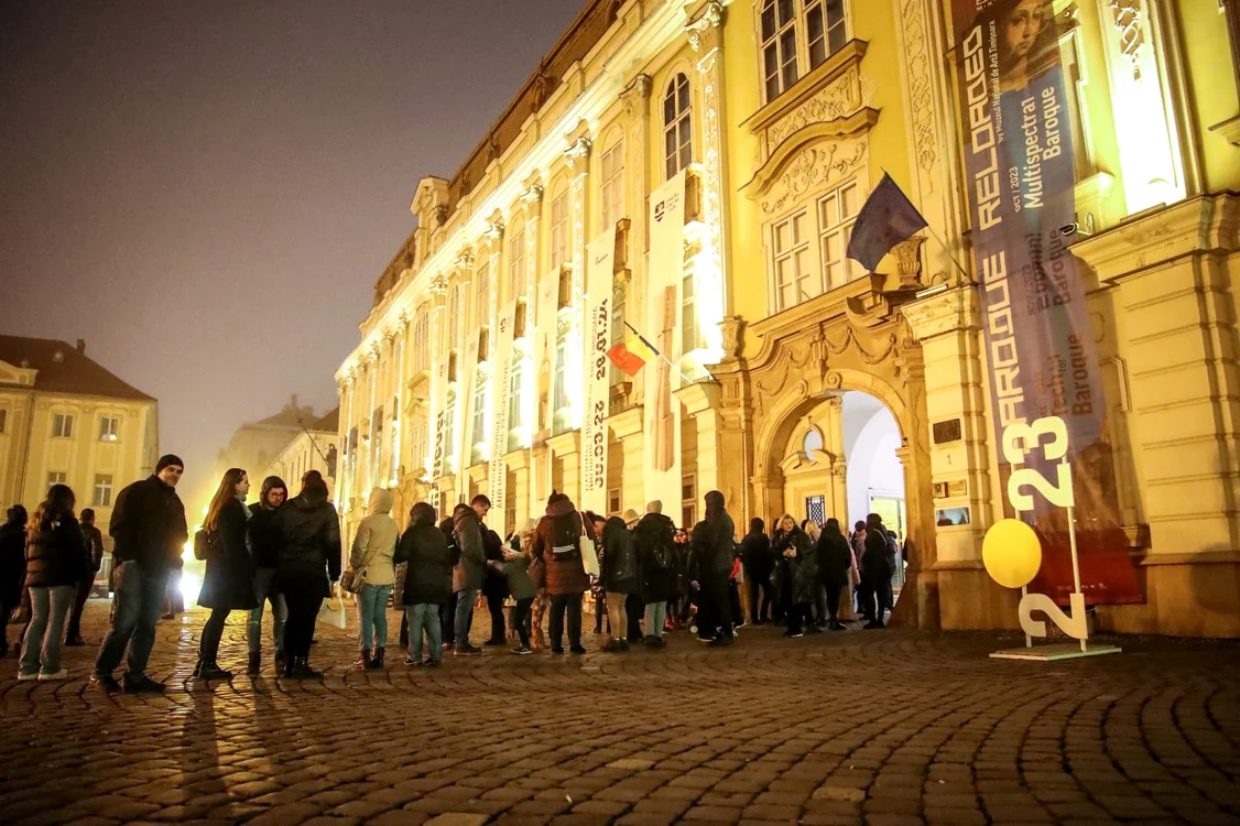 Coadă la Brâncuși FOTO CJ Timiș