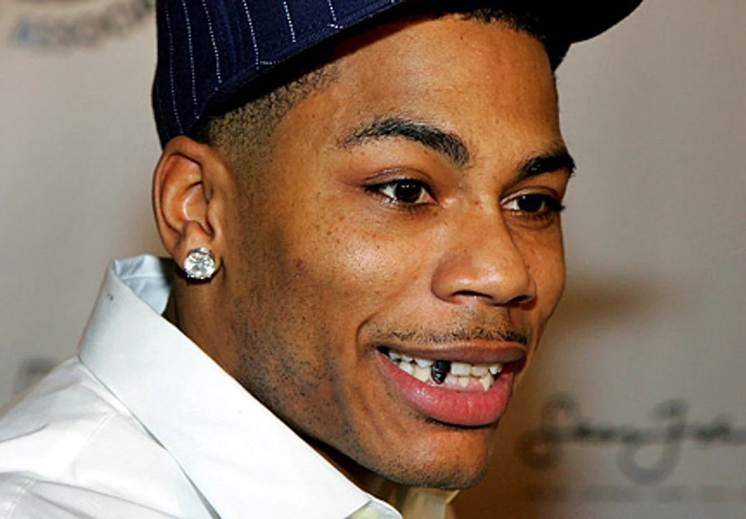 
    Nelly  