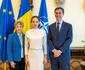 La Cotroceni, într-o ținută de culoare deschisă 