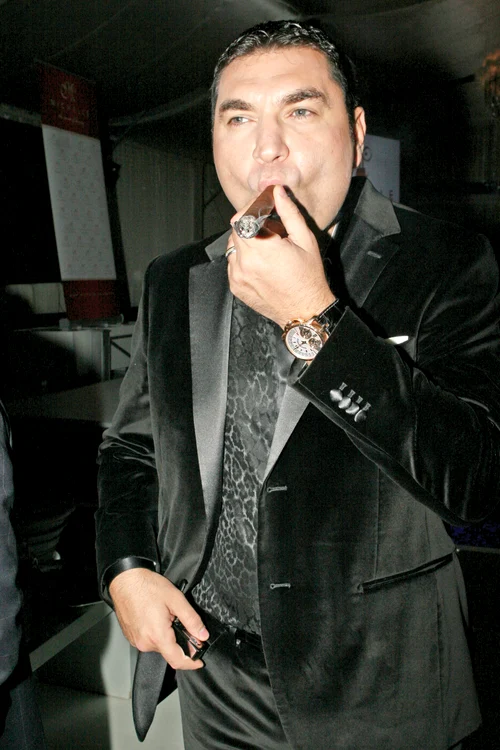 
    Cristi Borcea este închis din martie 2014 în Penitenciarul Poarta Albă, unde execută o pedeapsă de 6 ani şi patru luni în „Dosarul transferurilor”  