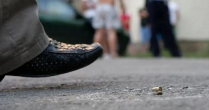 Una dintre victimele atacatorului a fost împuşcată în abdomen