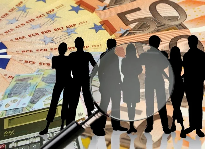 
    Foscul a trimis notificări la sportivi, politicieni, vedete, cântăreți și oameni de afaceri  