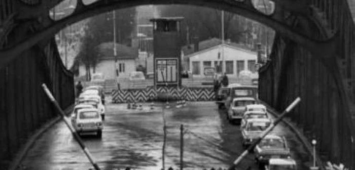 Germania: Guvernul caută persoane care au trecut Zidul Berlinului în 1989