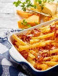 Cartofi cu bacon si branza  Sursa foto shutterstock 1100705207 jpg