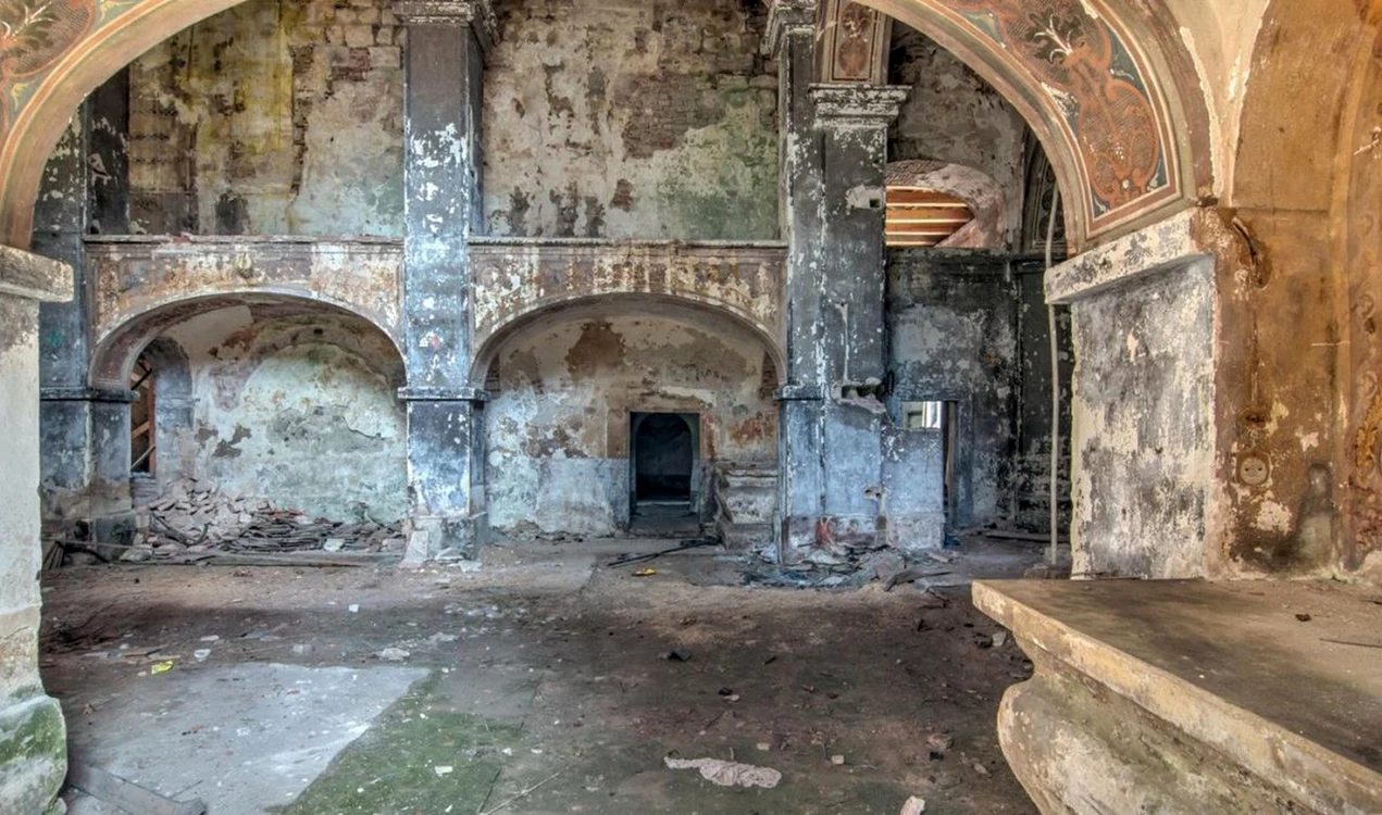 Tânăra a fost găsită într-o biserică abandonată / foto: Profimedia