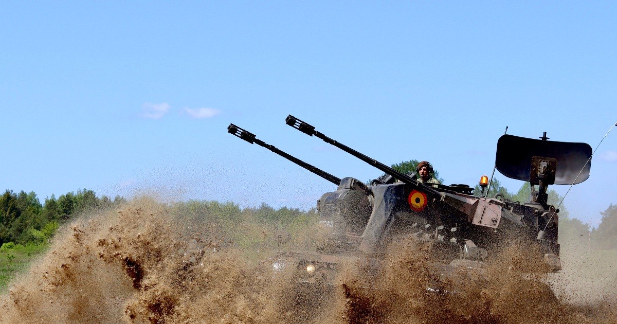 Reînarmarea poate aduce prosperitate României. Expert: „Cândva am aplicat cu succes asta”