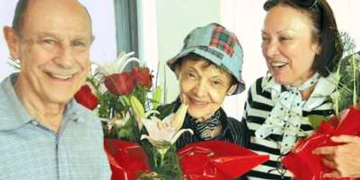 Steven Auschnitt (fiul lui Max Auschnitt) şi familia sa