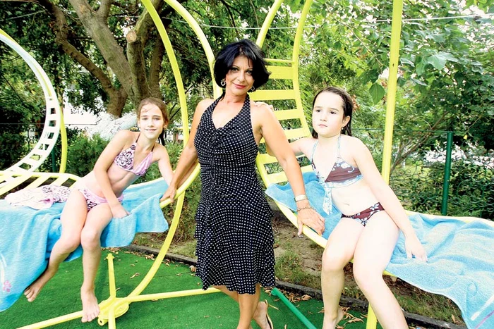 Are grijă de casă şi de copiii prietenilor (Foto: click)