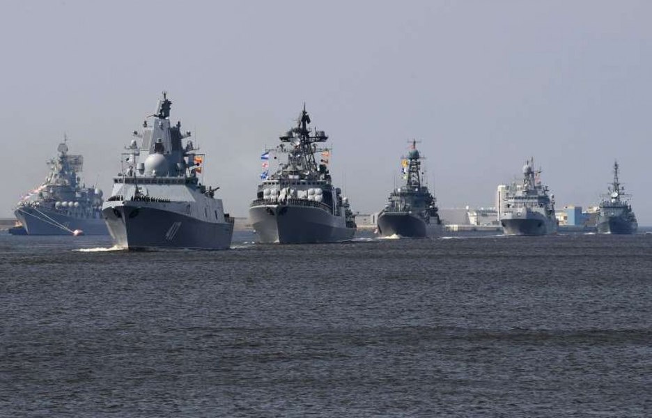 Rusia acuză Ucraina de atacuri cu drone maritime asupra unor nave civile și militare. Reacția Kievului