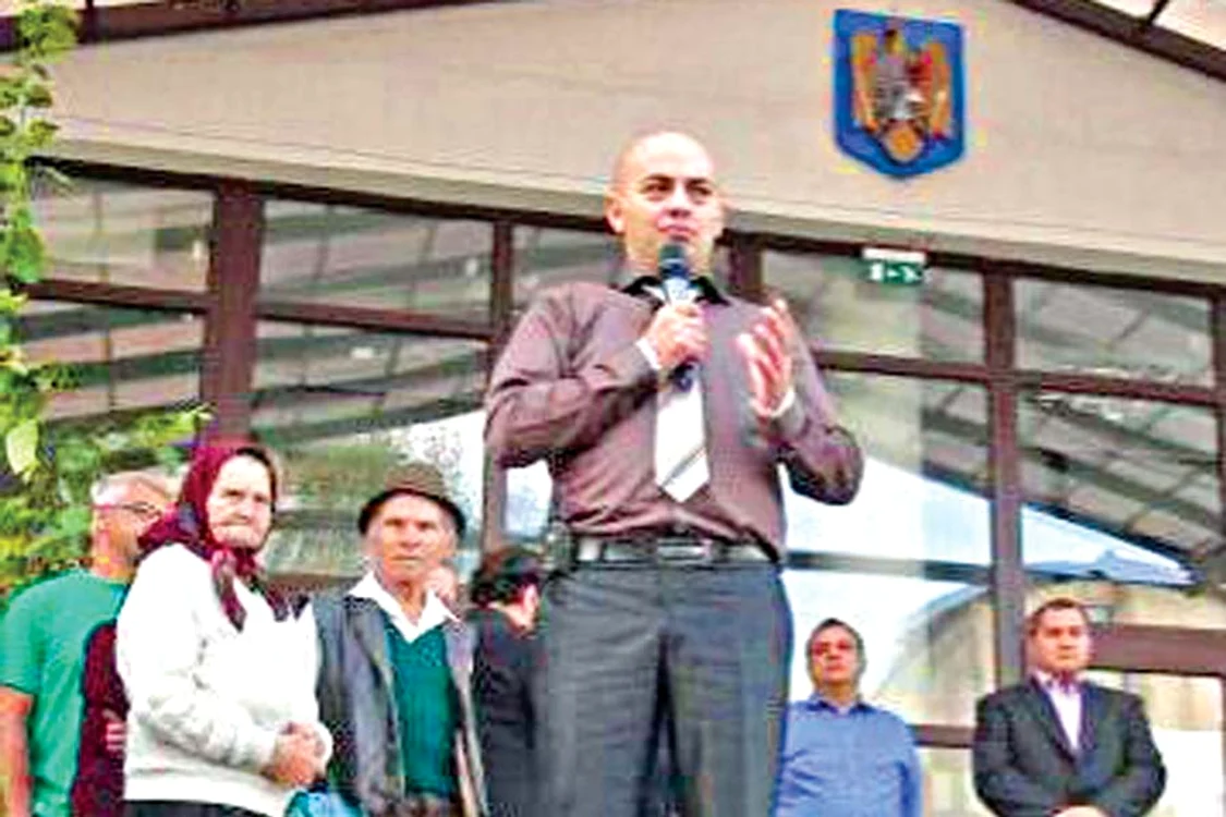 
    Toader Mihail,  primarul  oraşului Borşa  