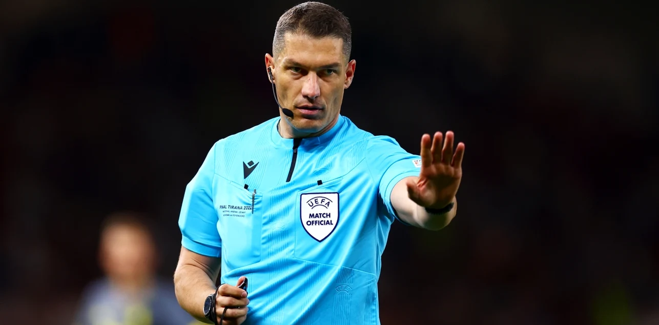 Istvan Kovacs e ținut aproape de FIFA. Foto Getty Images