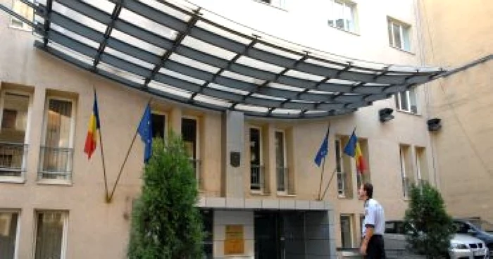 MTS restructurează două instituţii subordonate