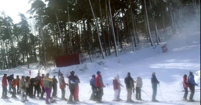 Distracţie pe pârtia de schi