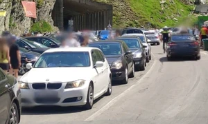 trafic blocat pe transfagarasan foto ipj sibiu png