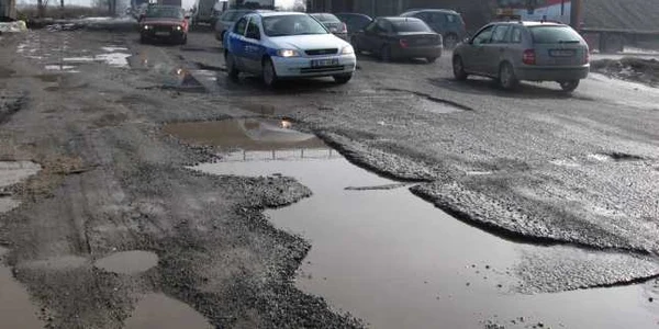 Accidentul s-a produs în zona pasarelei către DN72. Arhivă Adevărul Ploiești