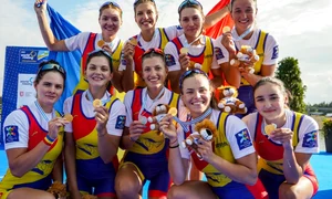 Echipaj 8+1 feminin canotaj, Facebook jpg