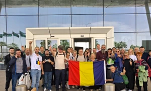 183 de români, repatriați duminică din Qatar  FORO MAE3 jpg