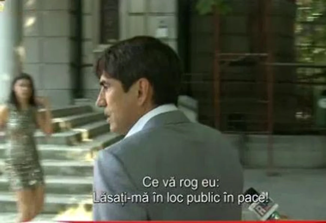 Întrebat ce le doreşte mirilor, Piţi a repezit jurnaliştii (captură: Acasă TV)