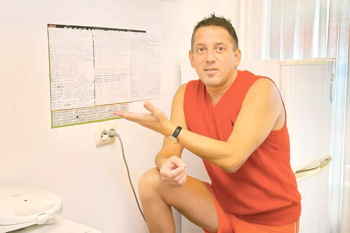 Managerul Antoniei  şi al lui Alex Velea a  confirmat pentru Click! că  aceştia nu vor cânta în  spectacolul lui Mărculescu