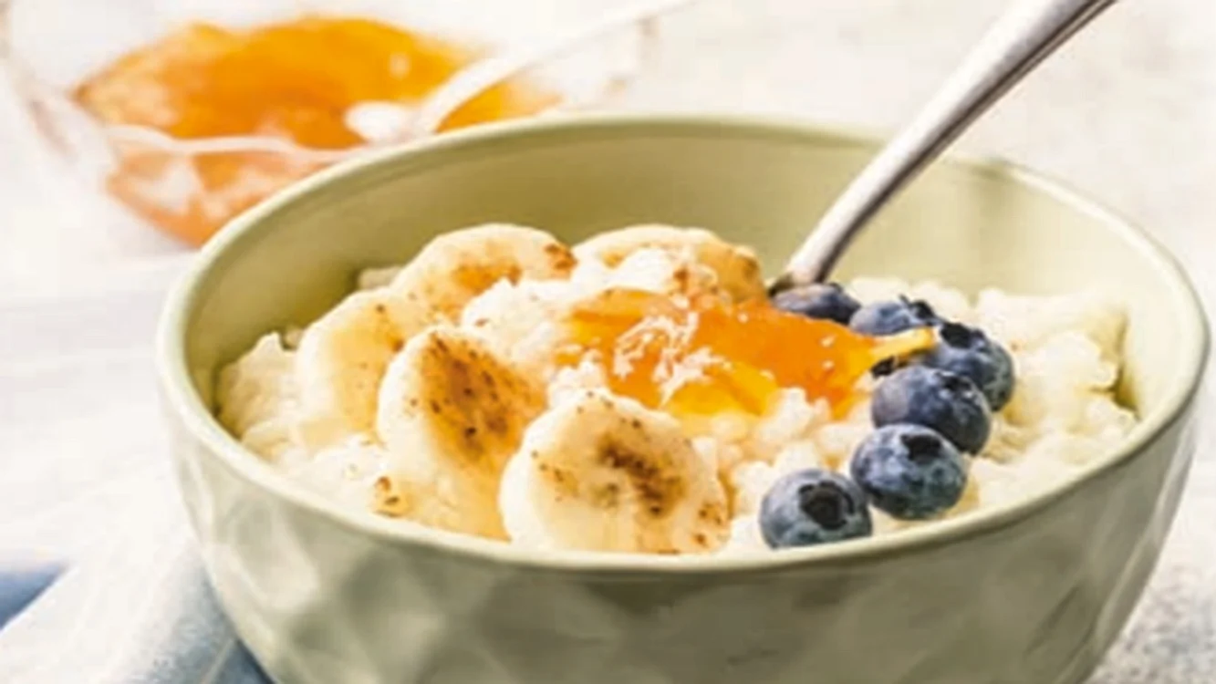 Porridge cu fructe jpg