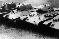 Tancuri sovietice (foto: Wikimedia Commons)