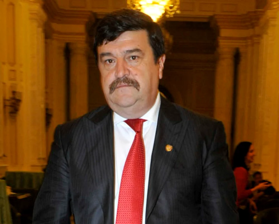 
    Toni Greblă nu își dă demisia dar dispare în concediu  