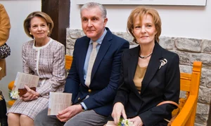 Majestatea Sa Margareta cu Principele Radu și Principesa Sofia la Casa Arhitectului de la Castelul Peleș, Sinaia   Daniel Angelescu, Casa Majestății Sale  (7) jpeg