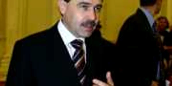Pogea: Massive layoffs by June 2010, unpaid leaves for budgetaries
