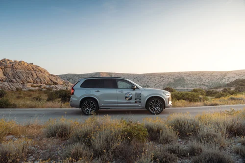 Volvo XC90 pe insula Rab din Croația Foto: Autocritica