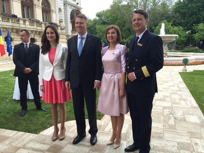 3 madalina dobrovolschi purtatoare de cuvant klaus iohannis 2 jpg jpeg