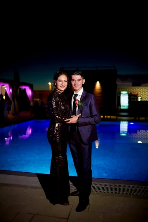 Rareș Câmpan i-a oferit soției, Ana, o cină romantică de ziua ei