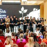 David Popovici Bursele DAR jpg