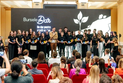 David Popovici Bursele DAR jpg