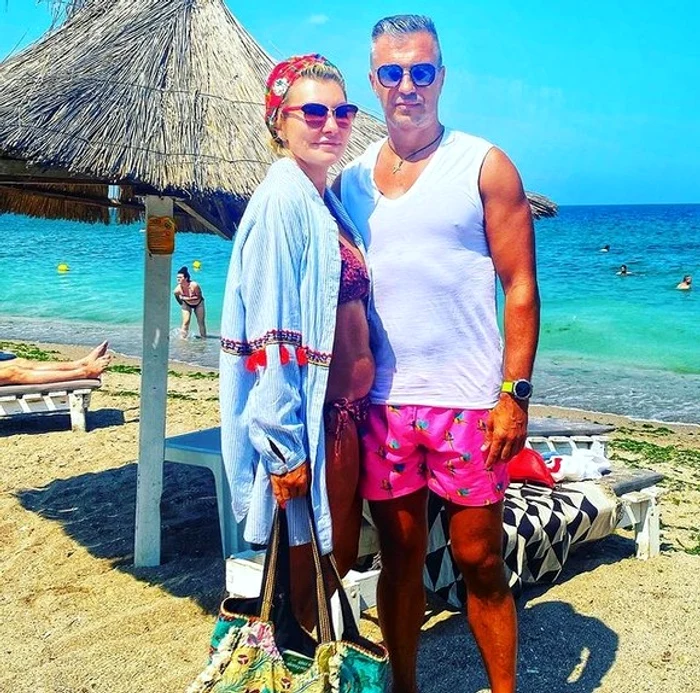 
    Daniel Pancu, împreună cu iubita Andra Teodorescu, la marefoto: Instagram  