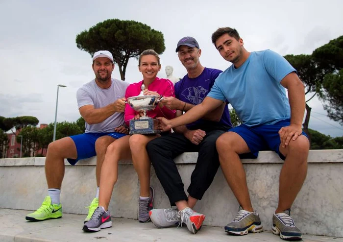 Simona Halep si echipa eiFOTO: Profimedia