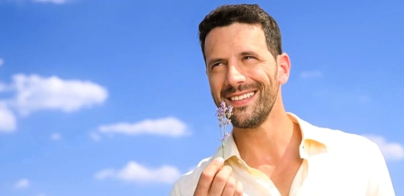 Adi Nartea, actor principal în serialul de la Antena 1 foto: Instagram 