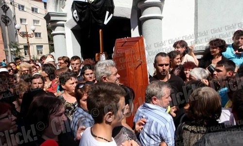 Inmormantarea Vioricai Bulai (Foto: Roberto Sălceanu ) jpeg
