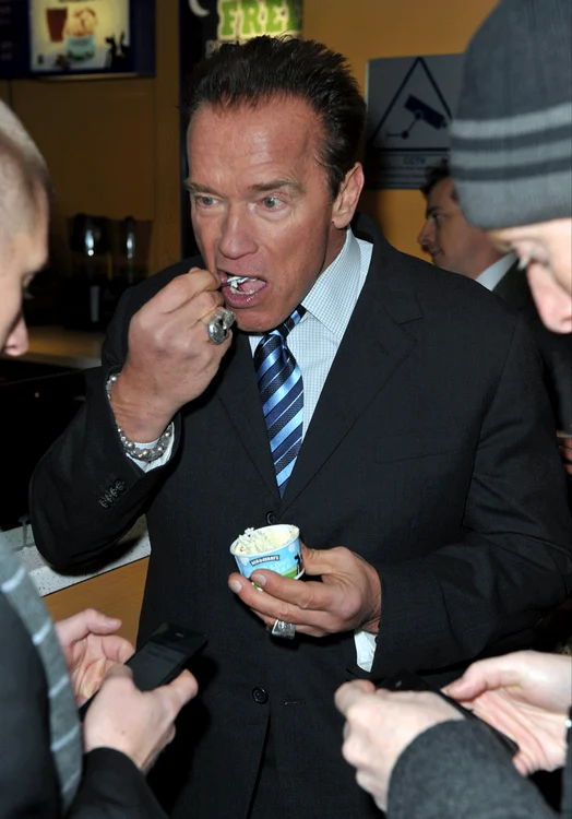 arnold schwarzenegger inghetata