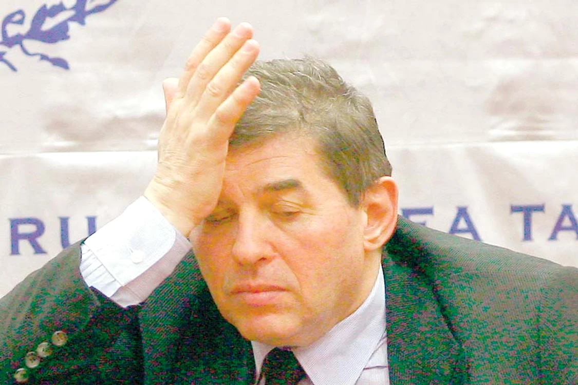 
    Vlasov este  preşedintele  Camerei de  Comerţ şi Industrie  a României  