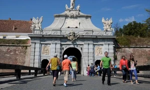 Cum v a plăcut? jpeg